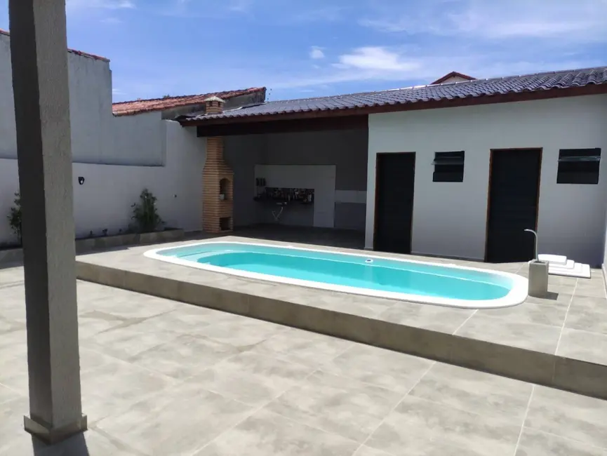 Foto 1 de Casa com 3 quartos à venda, 158m2 em Itanhaem - SP