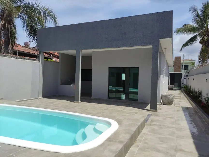 Foto 2 de Casa com 3 quartos à venda, 158m2 em Itanhaem - SP