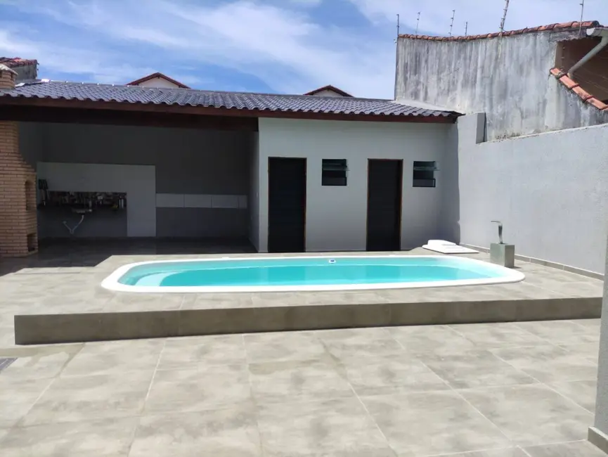 Foto 3 de Casa com 3 quartos à venda, 158m2 em Itanhaem - SP