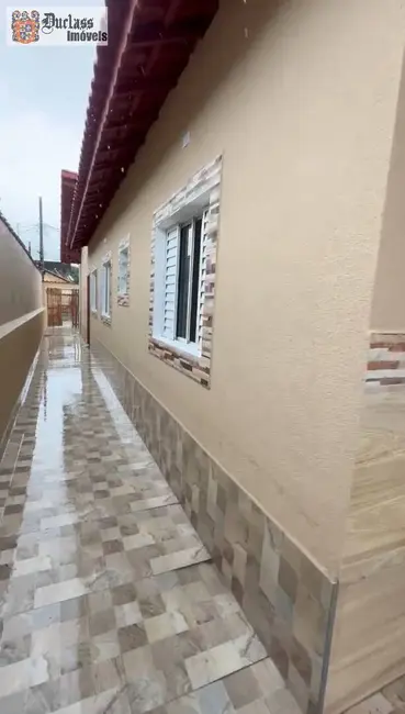 Foto 3 de Casa com 2 quartos à venda, 125m2 em Itanhaem - SP