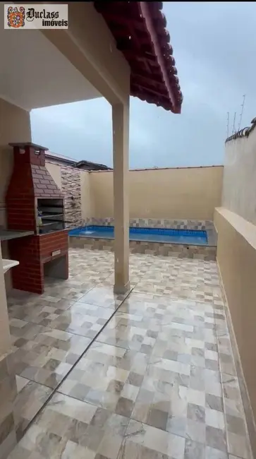 Foto 2 de Casa com 2 quartos à venda, 125m2 em Itanhaem - SP