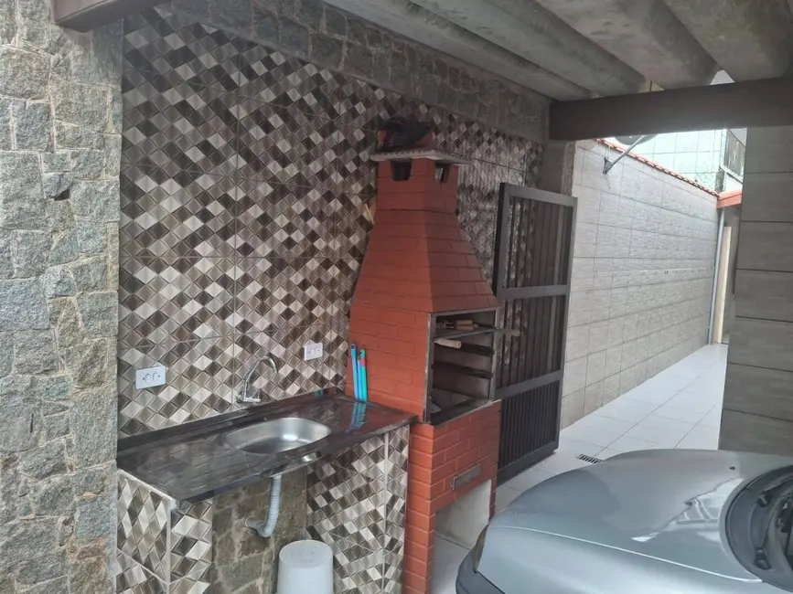 Foto 4 de Casa com 2 quartos à venda, 125m2 em Mongagua - SP