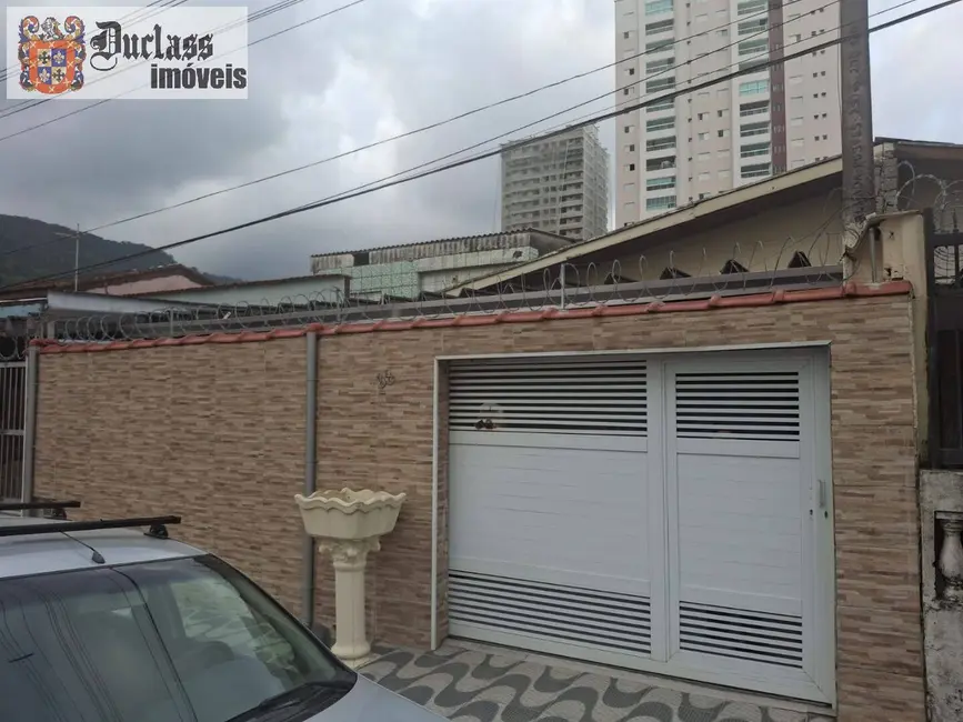 Foto 1 de Casa com 2 quartos à venda, 125m2 em Mongagua - SP