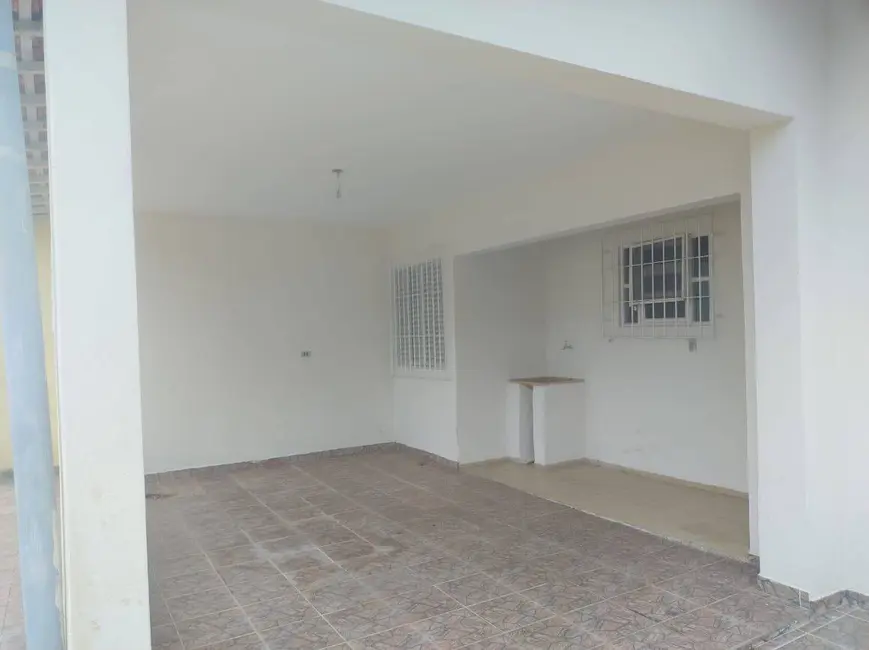 Foto 2 de Casa com 2 quartos à venda, 272m2 em Mongagua - SP