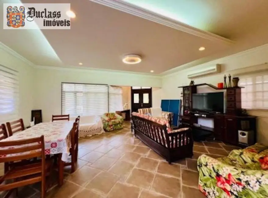 Sobrado com 3 quartos à venda, 340m2 em Bertioga - SP - imagem 1 Foto 1 de Sobrado com 3 quartos à venda, 340m2 em Bertioga - SP