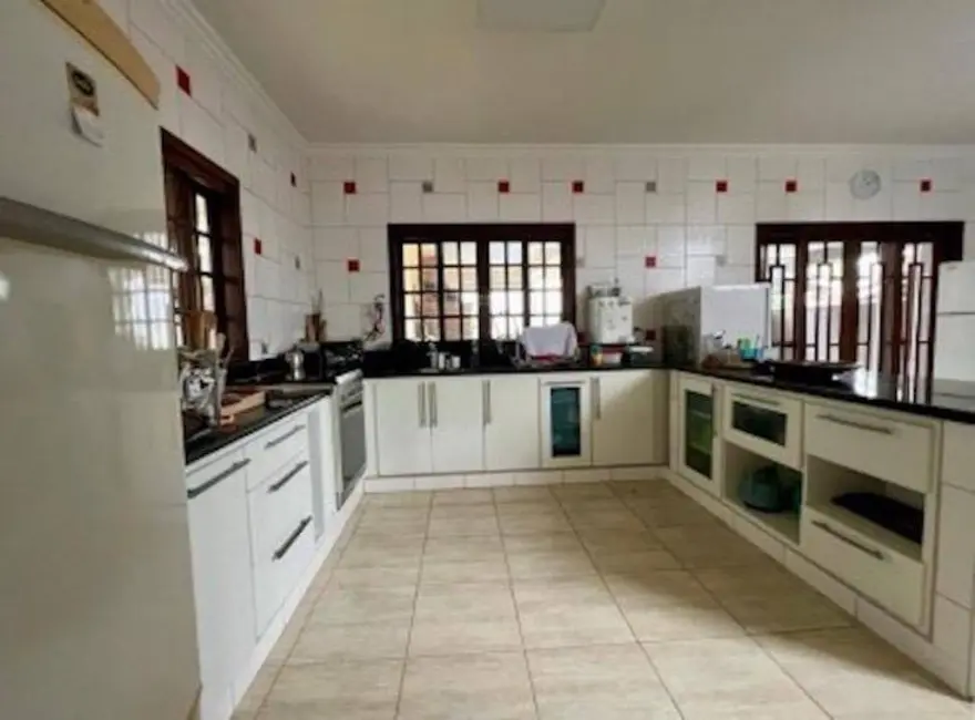 Foto 9 de Sobrado com 3 quartos à venda, 340m2 em Bertioga - SP