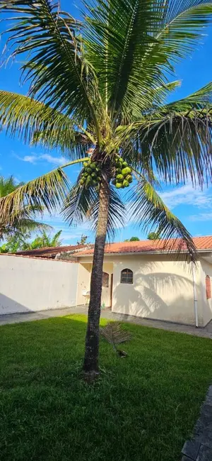 Foto 2 de Casa com 2 quartos à venda, 115m2 em Itanhaem - SP