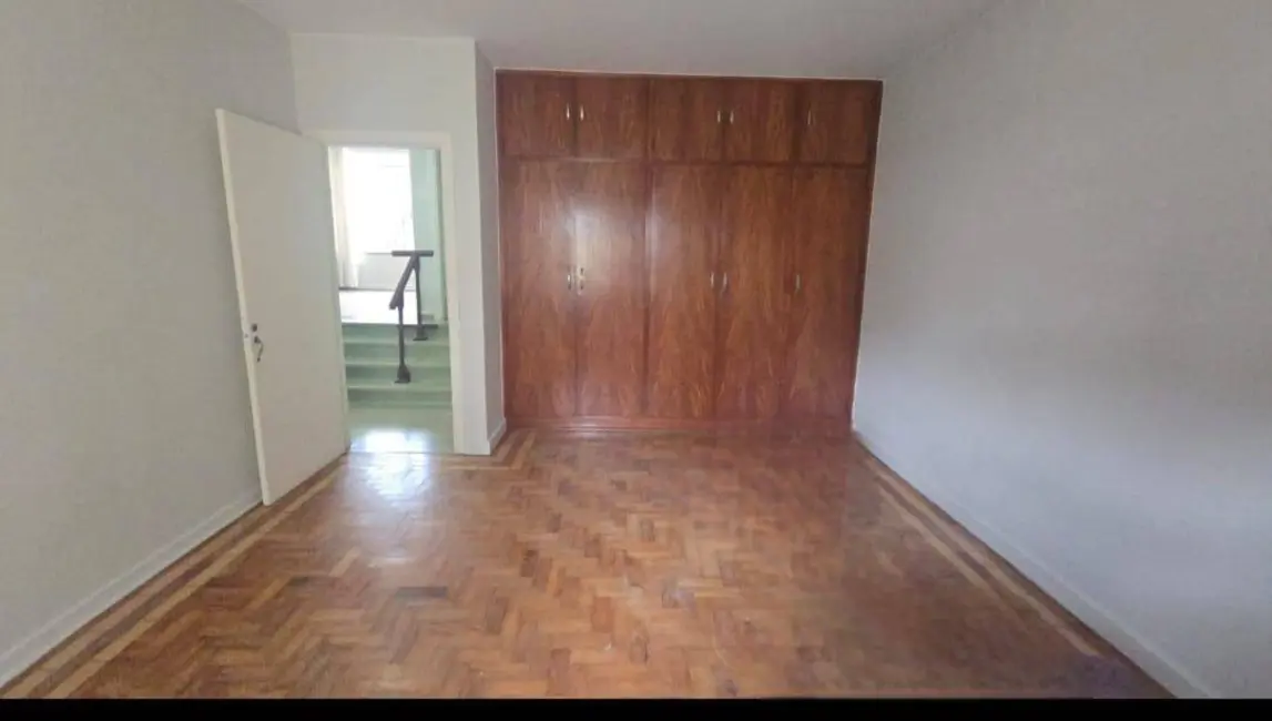 Foto 3 de Casa com 3 quartos à venda, 181m2 em Jardim Londrina, São Paulo - SP
