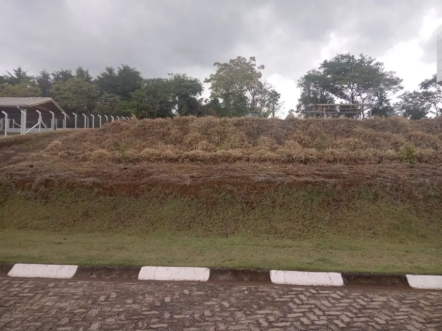 Foto 1 de Terreno / Lote à venda, 1000m2 em Joanopolis - SP