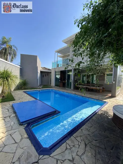 Foto 3 de Sobrado com 4 quartos à venda, 268m2 em Jardim Floresta, Atibaia - SP