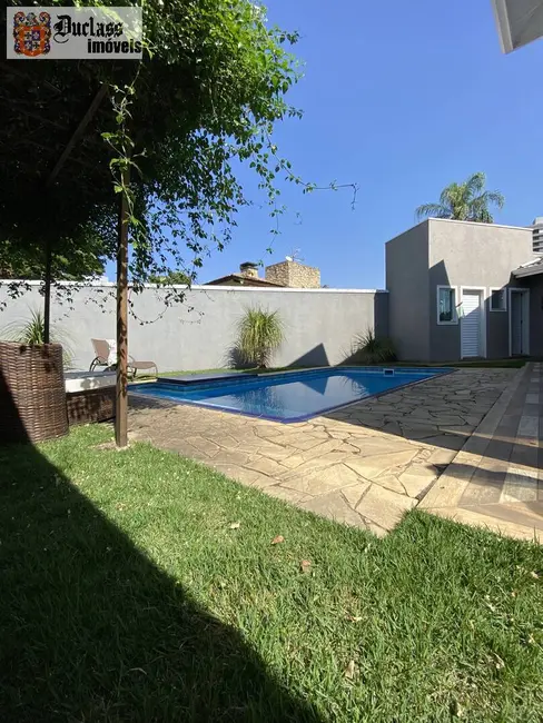 Foto 2 de Sobrado com 4 quartos à venda, 268m2 em Jardim Floresta, Atibaia - SP