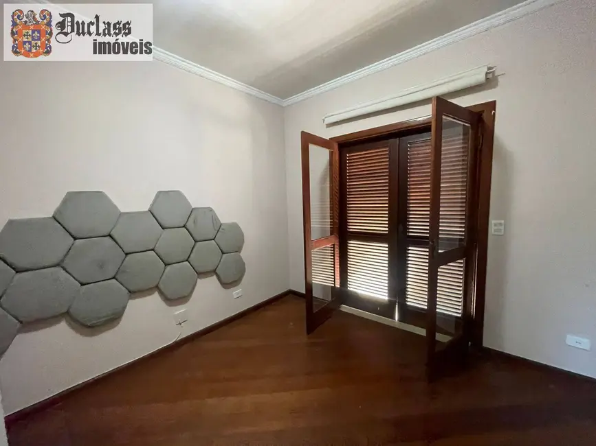 Foto 2 de Sobrado com 4 quartos à venda, 250m2 em Mairipora - SP