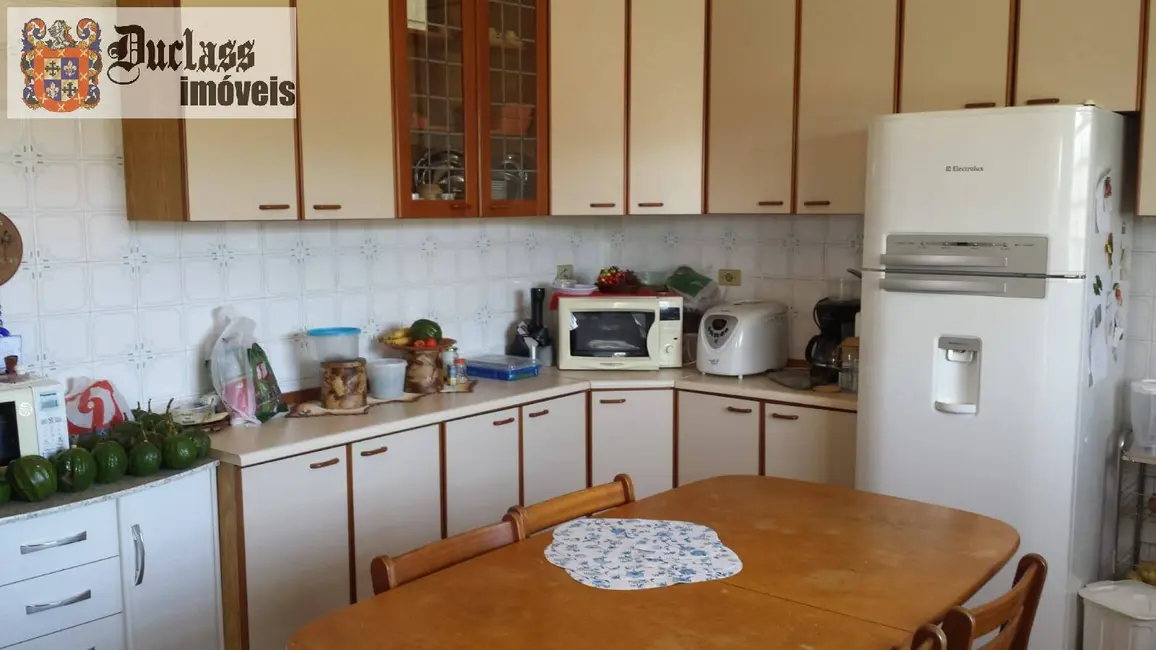 Foto 2 de Chácara com 4 quartos à venda, 307m2 em Chácaras Fernão Dias, Atibaia - SP