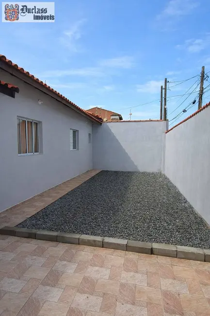 Foto 1 de Casa com 2 quartos à venda, 67m2 em Itanhaem - SP
