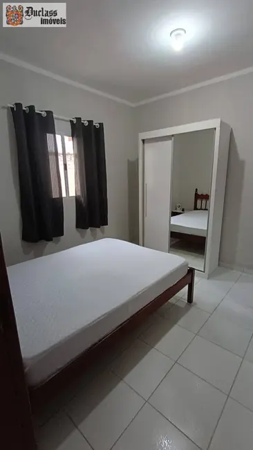 Foto 8 de Casa com 2 quartos à venda, 67m2 em Itanhaem - SP