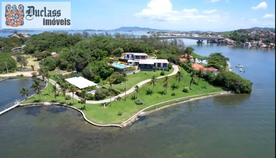 Foto 1 de Casa com 6 quartos à venda, 1000m2 em Praia do Siqueira, Cabo Frio - RJ