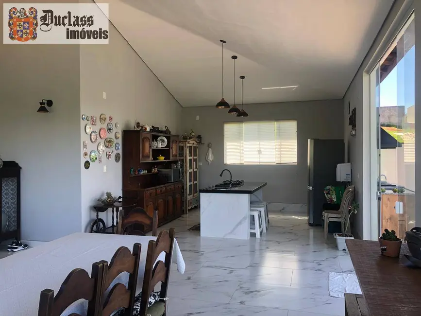 Casa com 3 quartos à venda, 212m2 em Condomínio Jardim Flamboyan, Braganca Paulista - SP - imagem 6 Foto 6 de Casa com 3 quartos à venda, 212m2 em Condomínio Jardim Flamboyan, Braganca Paulista - SP