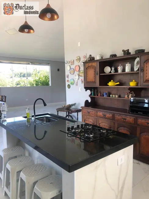 Casa com 3 quartos à venda, 212m2 em Condomínio Jardim Flamboyan, Braganca Paulista - SP - imagem 2 Foto 2 de Casa com 3 quartos à venda, 212m2 em Condomínio Jardim Flamboyan, Braganca Paulista - SP