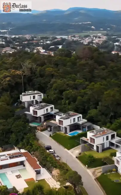 Sobrado com 4 quartos à venda, 280m2 em Itapetinga, Atibaia - SP - imagem 4 Foto 4 de Sobrado com 4 quartos à venda, 280m2 em Itapetinga, Atibaia - SP