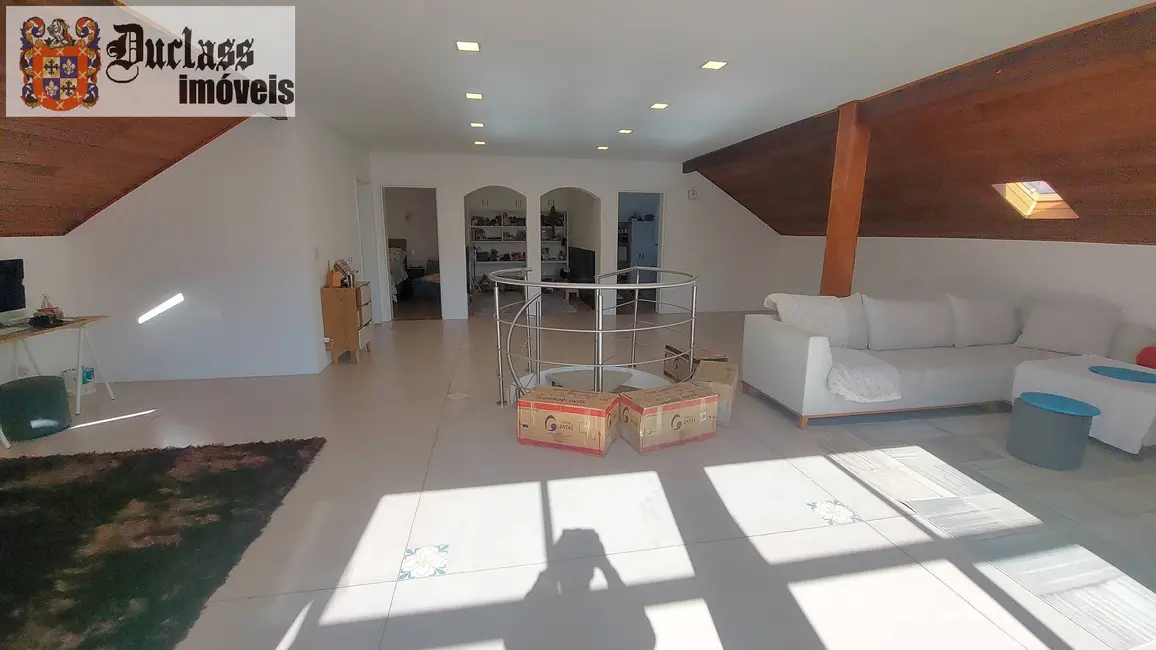 Sobrado com 7 quartos à venda, 435m2 em Lagos de Santa Helena, Braganca Paulista - SP - imagem 9 Foto 9 de Sobrado com 7 quartos à venda, 435m2 em Lagos de Santa Helena, Braganca Paulista - SP