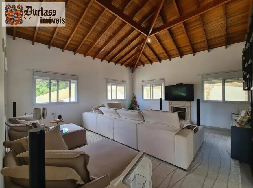 Sobrado com 3 quartos à venda, 350m2 em Mairipora - SP - imagem 5 Foto 5 de Sobrado com 3 quartos à venda, 350m2 em Mairipora - SP