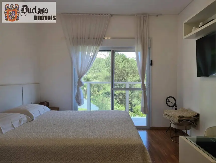 Sobrado com 3 quartos à venda, 350m2 em Mairipora - SP - imagem 8 Foto 8 de Sobrado com 3 quartos à venda, 350m2 em Mairipora - SP