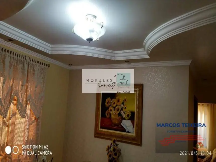 Sobrado com 3 quartos à venda, 270m2 em Vila Yolanda, Osasco - SP - imagem 8 Foto 8 de Sobrado com 3 quartos à venda, 270m2 em Vila Yolanda, Osasco - SP
