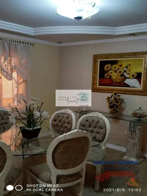 Sobrado com 3 quartos à venda, 270m2 em Vila Yolanda, Osasco - SP - imagem 5 Foto 5 de Sobrado com 3 quartos à venda, 270m2 em Vila Yolanda, Osasco - SP