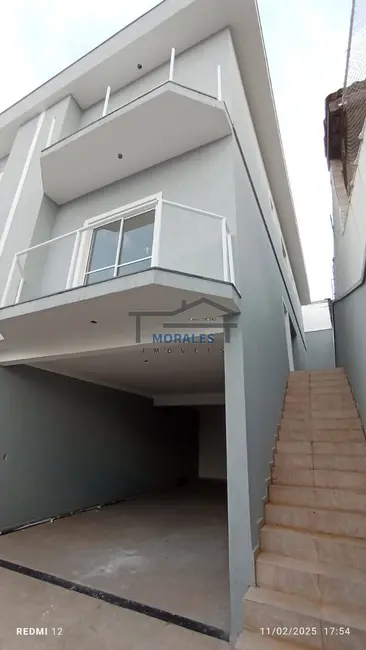 Foto 1 de Casa com 3 quartos à venda, 180m2 em Osasco - SP