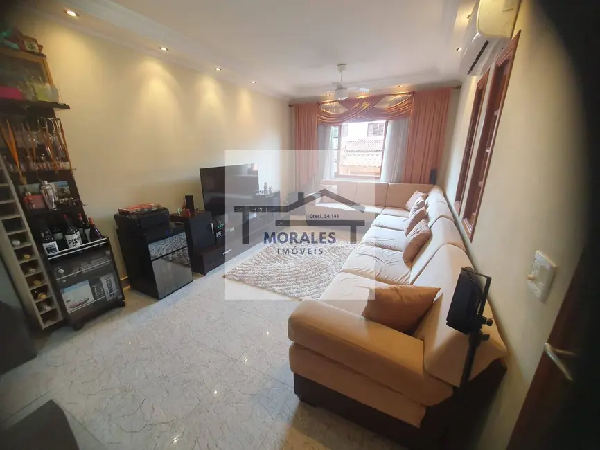 Foto 5 de Casa com 3 quartos à venda, 243m2 em Umuarama, Osasco - SP