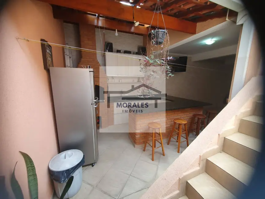 Foto 3 de Casa com 3 quartos à venda, 243m2 em Umuarama, Osasco - SP