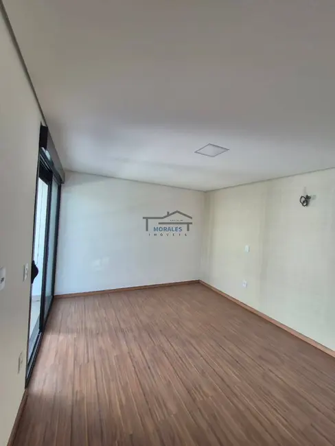 Sobrado com 3 quartos à venda, 188m2 em Bela Vista, Osasco - SP - imagem 9 Foto 9 de Sobrado com 3 quartos à venda, 188m2 em Bela Vista, Osasco - SP