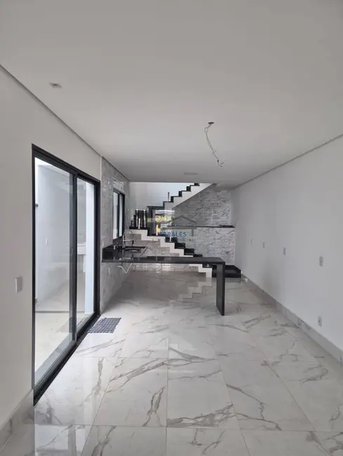 Foto 1 de Sobrado com 3 quartos à venda, 188m2 em Bela Vista, Osasco - SP