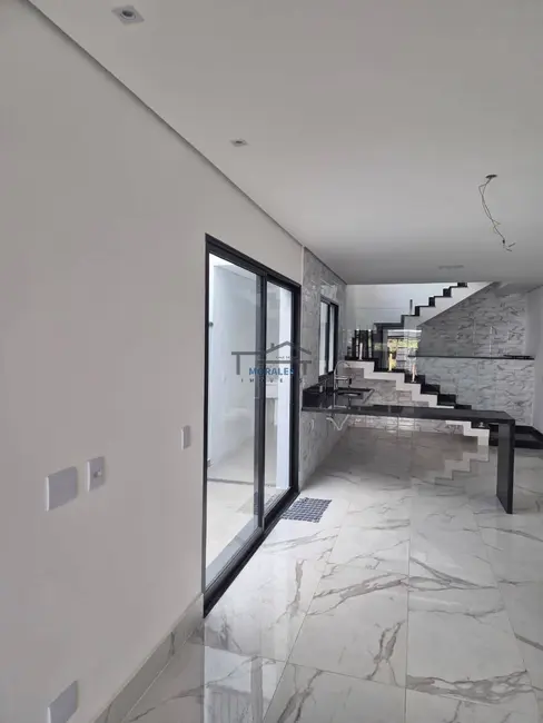 Sobrado com 3 quartos à venda, 188m2 em Bela Vista, Osasco - SP - imagem 6 Foto 6 de Sobrado com 3 quartos à venda, 188m2 em Bela Vista, Osasco - SP