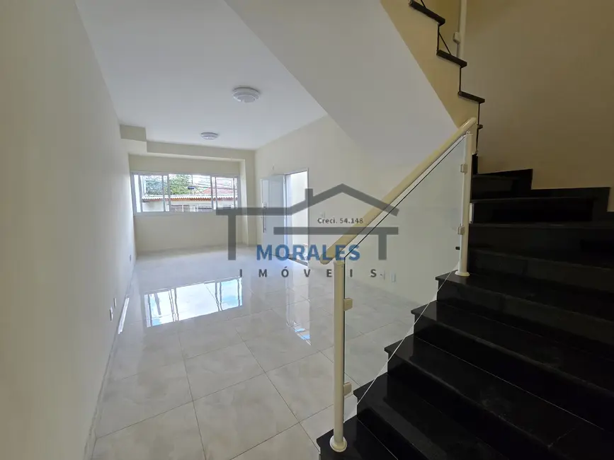 Foto 2 de Sobrado com 3 quartos à venda, 130m2 em Bela Vista, Osasco - SP