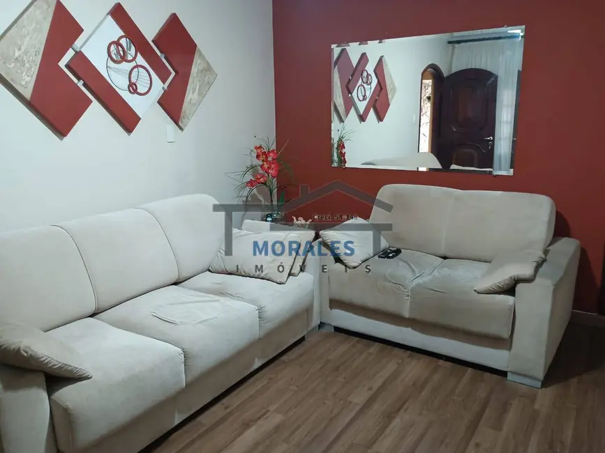 Casa com 3 quartos à venda, 144m2 em Pestana, Osasco - SP - imagem 3 Foto 3 de Casa com 3 quartos à venda, 144m2 em Pestana, Osasco - SP