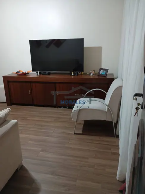 Casa com 3 quartos à venda, 144m2 em Pestana, Osasco - SP - imagem 4 Foto 4 de Casa com 3 quartos à venda, 144m2 em Pestana, Osasco - SP
