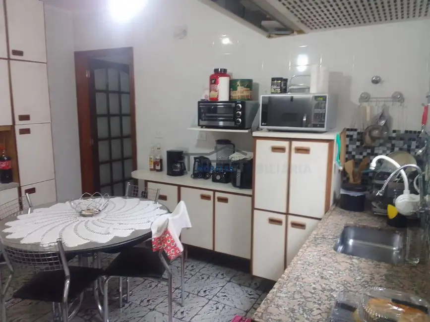 Foto 7 de Sobrado com 3 quartos à venda, 180m2 em Pestana, Osasco - SP