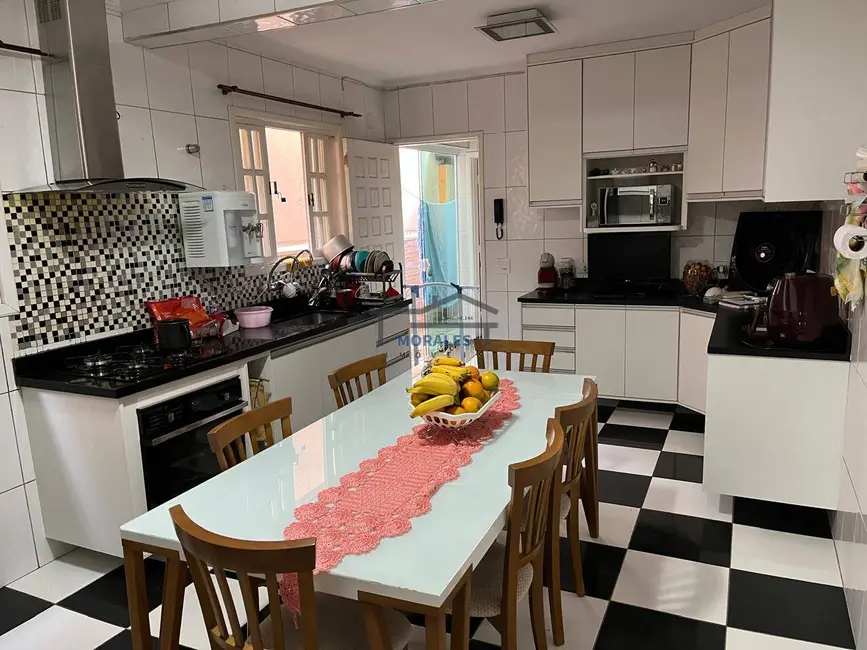 Foto 2 de Sobrado à venda, 180m2 em Vila Yara, Osasco - SP
