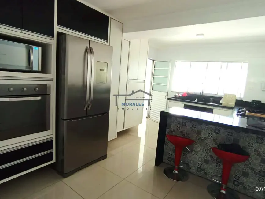 Foto 2 de Casa com 3 quartos à venda, 228m2 em Cidade das Flores, Osasco - SP