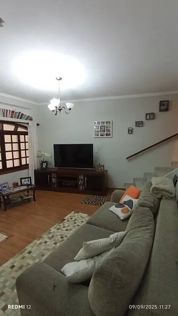 Sobrado com 3 quartos à venda, 150m2 em Vila Campesina, Osasco - SP - imagem 2 Foto 2 de Sobrado com 3 quartos à venda, 150m2 em Vila Campesina, Osasco - SP