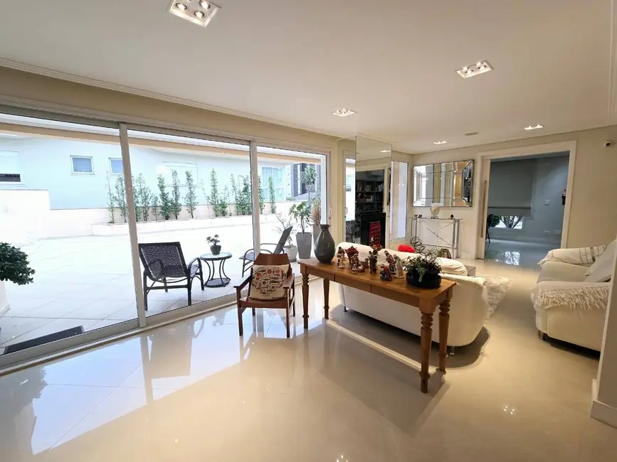 Foto 9 de Casa de Condomínio com 5 quartos à venda, 900m2 em Adalgisa, Osasco - SP