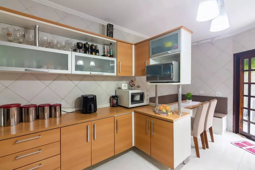 Foto 6 de Sobrado com 3 quartos à venda, 170m2 em Cipava, Osasco - SP