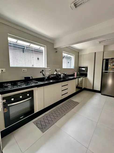 Foto 1 de Sobrado com 3 quartos à venda, 202m2 em Cidade das Flores, Osasco - SP