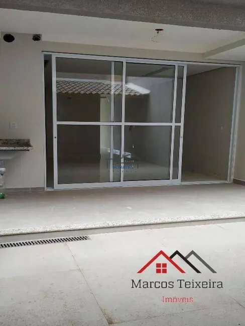 Foto 5 de Sobrado com 3 quartos à venda, 208m2 em Bela Vista, Osasco - SP