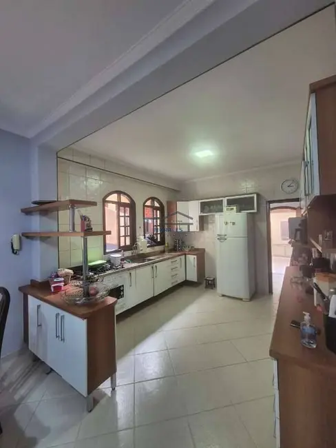 Foto 6 de Sobrado com 3 quartos à venda, 237m2 em Bela Vista, Osasco - SP