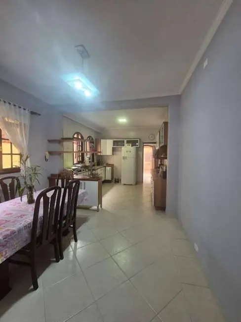 Sobrado com 3 quartos à venda, 237m2 em Bela Vista, Osasco - SP - imagem 4 Foto 4 de Sobrado com 3 quartos à venda, 237m2 em Bela Vista, Osasco - SP