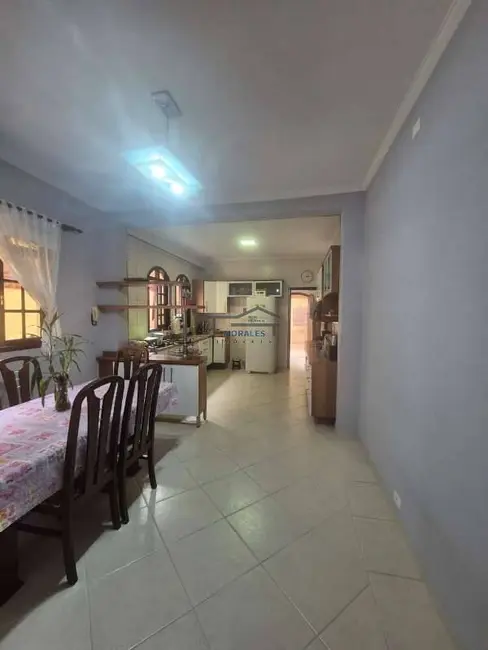 Foto 4 de Sobrado com 3 quartos à venda, 237m2 em Bela Vista, Osasco - SP