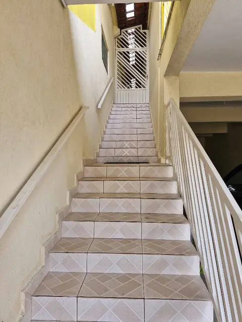 Sobrado com 3 quartos à venda, 237m2 em Bela Vista, Osasco - SP - imagem 2 Foto 2 de Sobrado com 3 quartos à venda, 237m2 em Bela Vista, Osasco - SP