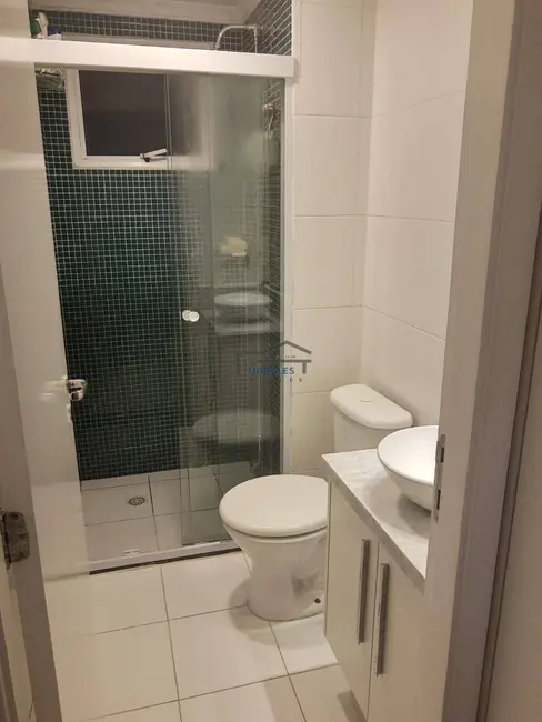 Foto 4 de Apartamento com 2 quartos à venda, 58m2 em Vila Santa Terezinha, Carapicuiba - SP